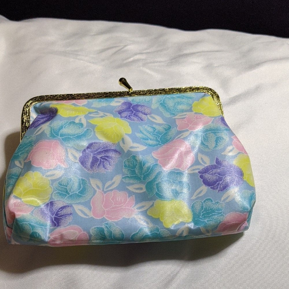 Pastel Floral Coin Purse W/ Kisslock